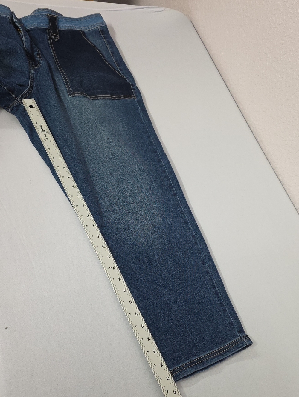 Blue Patchwork Stretch  Mid Rise Straight Denim Jeans Size 20 Plus - Picture 8 of 9